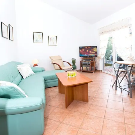 Bungalow With 2 Bedrooms In With Wonderful Sea View Private Pool Enclosed Garden 6 Km From The Beach Montižana