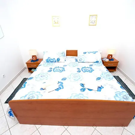 Bungalow With 2 Bedrooms In With Wonderful Sea View Private Pool Enclosed Garden 6 Km From The Beach Tatil Evi