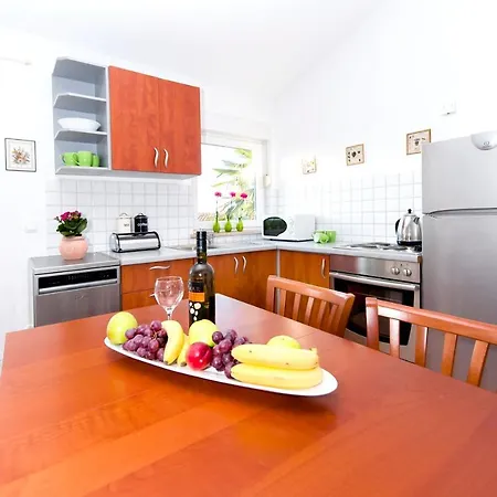 Tatil Evi Bungalow With 2 Bedrooms In With Wonderful Sea View Private Pool Enclosed Garden 6 Km From The Beach Montižana