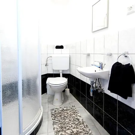 Tatil Evi Bungalow With 2 Bedrooms In With Wonderful Sea View Private Pool Enclosed Garden 6 Km From The Beach Montižana