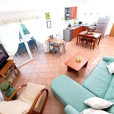 Bungalow With 2 Bedrooms In Montizana With Wonderful Sea View Private Pool Enclosed Garden 6 Km From The Beach * Montizana